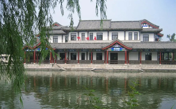 明湖居