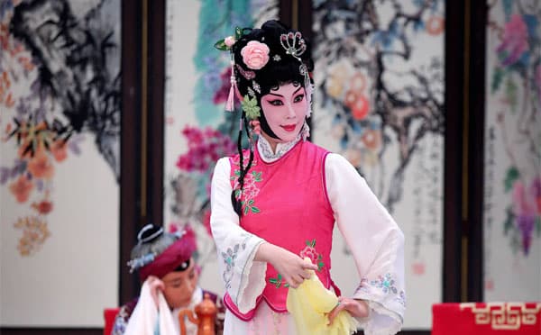 常秋月